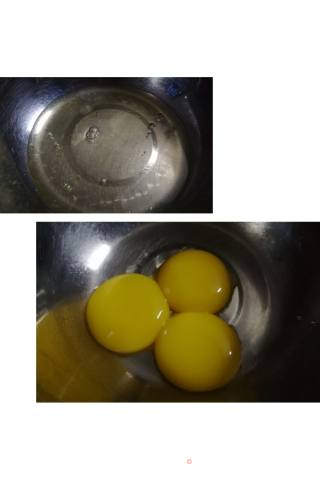 肉松蛋糕卷的做法步骤：1