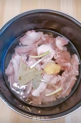 孜然羊排的做法步骤：3