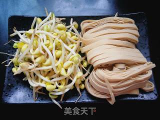 水煮千张的做法步骤：1