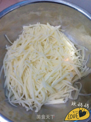 醋溜土豆丝的做法步骤：2