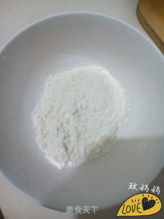 豆沙蛋饼卷的做法步骤：1