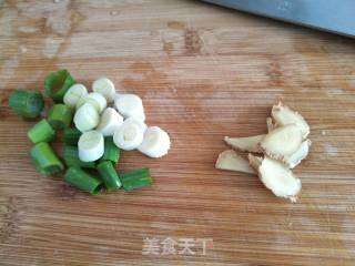 玉米炖排骨的做法步骤：4
