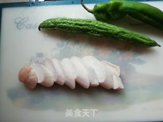 苦瓜尖椒杏鲍菇的做法步骤：2