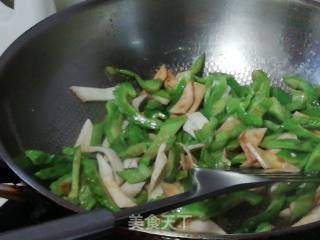 苦瓜尖椒杏鲍菇的做法步骤：6