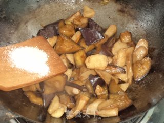 杏鲍菇烧茄子的做法步骤：8
