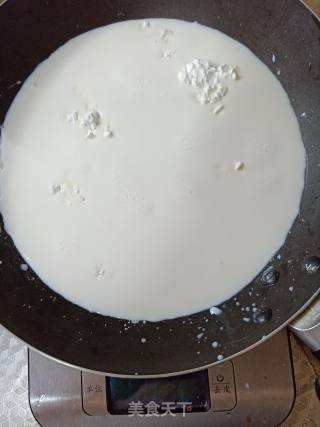 炸鲜奶的做法步骤：1