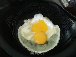 葱花鸡蛋炒河粉的做法步骤：3