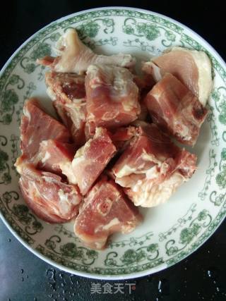芋头烧鸭腿的做法步骤：3