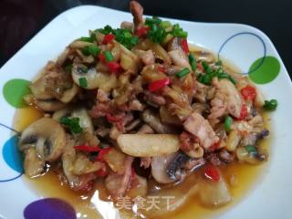 口菇炒肉片的做法步骤：1