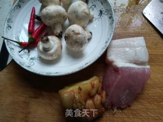 口菇炒肉片的做法步骤：2