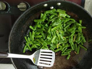 土豆炖西红柿豆角的做法步骤：11