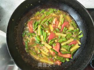 土豆炖西红柿豆角的做法步骤：15