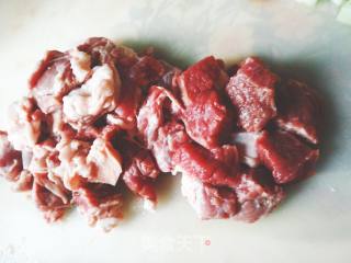 牛肉炖白萝卜的做法步骤：2