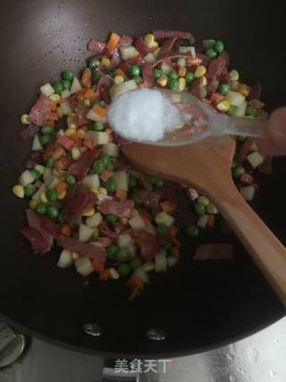 电饭锅焖饭的做法步骤：9