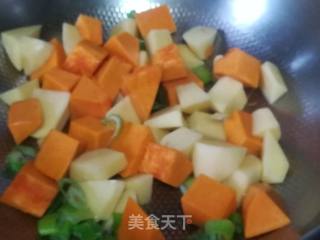 家常菜 南瓜炖土豆的做法步骤：4