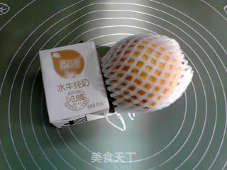 黄桃奶昔的做法步骤：1