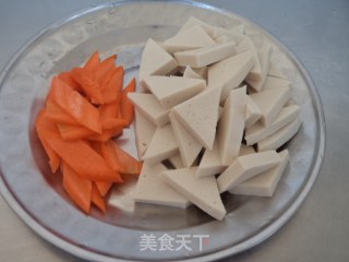 肉丸烧千页豆腐的做法步骤：5