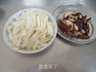 香菇白菜的做法步骤：2