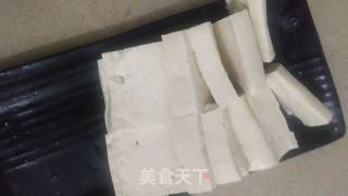 糖醋脆皮豆腐的做法步骤：1
