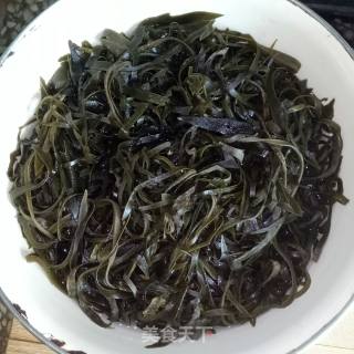 海带丝烧肉的做法步骤：1