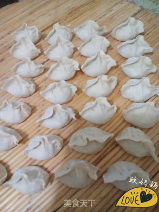 三鲜虾仁饺子的做法步骤：10