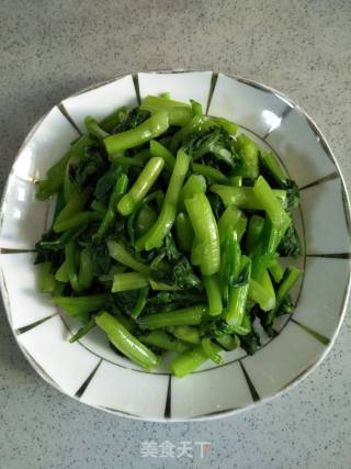 炒菜心的做法步骤：5
