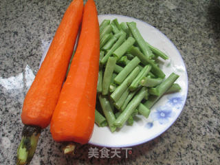 梅豆烧胡萝卜的做法步骤：1