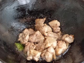 鸡腿炖土豆的做法步骤：11