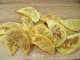 灰树花蛋饺砂锅的做法步骤：1