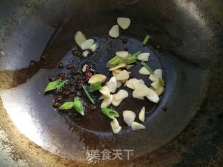 家常土豆烧鸡腿的做法步骤：7