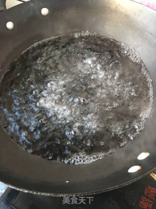 花肉炒小白菜的做法步骤：2