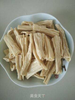 凉拌腐竹的做法步骤：1