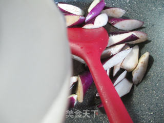 茄子炒粉条的做法步骤：3