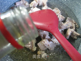 香干烧兔肉的做法步骤：4
