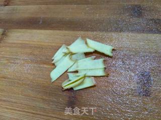 青椒炒藕片的做法步骤：5