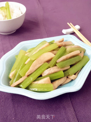 西芹杏鲍菇的做法步骤：9