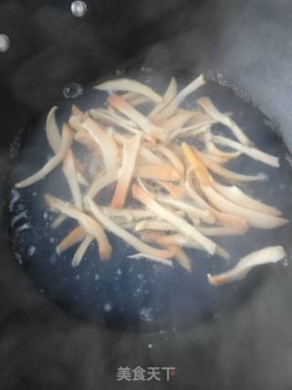 青椒炒黄金鲍鱼的做法步骤：5