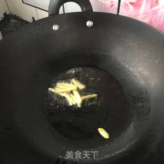青椒炒黄金鲍鱼的做法步骤：10