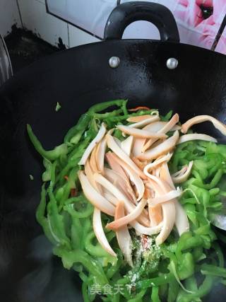 青椒炒黄金鲍鱼的做法步骤：15