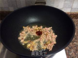 豇豆香干炒肉丝的做法步骤：7