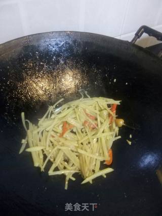 酸辣土豆丝的做法步骤：3