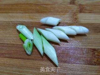 莴笋胡萝卜仔姜炒香肠的做法步骤：6
