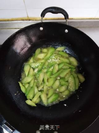 清炒丝瓜的做法步骤：5
