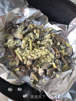 家庭版锡纸花甲的做法步骤：6