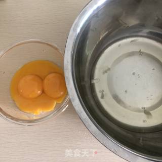 【戚风蛋糕 | 6寸圆模】的做法步骤：2