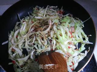 包菜炒肉丝粉丝的做法步骤：7