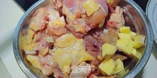 啤酒尖椒鸡的做法步骤：1