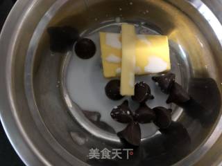 巧克力凹蛋糕的做法步骤：1