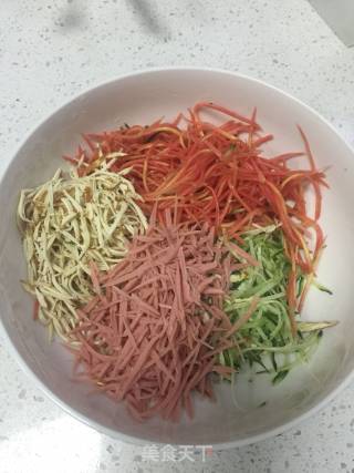 快手卷饼的做法步骤：1