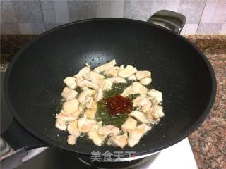 茭白炒肉的做法步骤：7